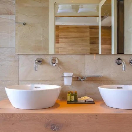 Luxury Prova1 * Malinska