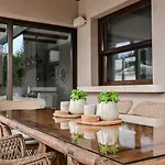 ヴィラ Luxury Prova1 マリンスカ