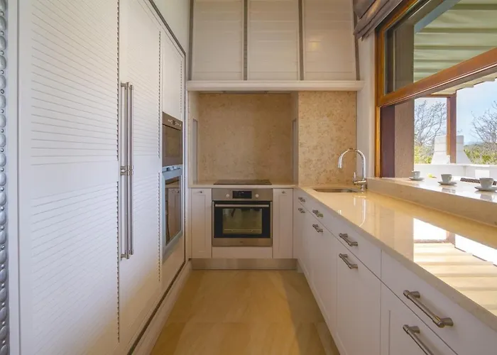 Luxury Prova1 Малинска
