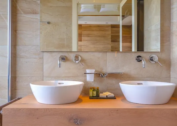 Luxury Prova1 * Малинска