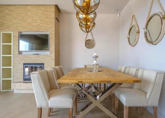 Luxury Prova1 Вилла Малинска