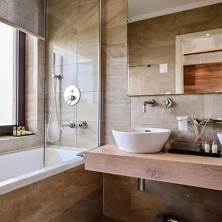 Luxury Prova1 *